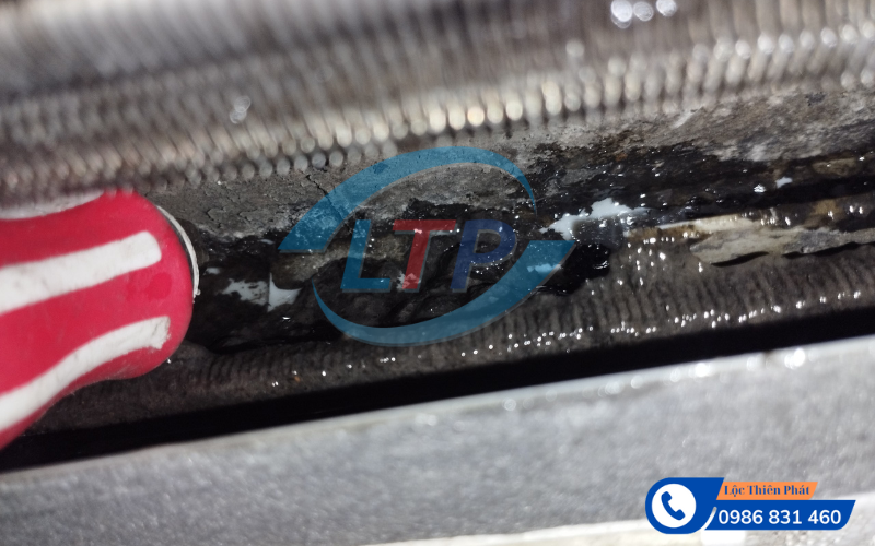 may-lanh-reetech-bao-loi-e4