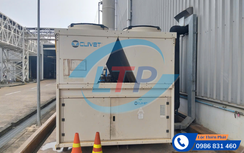 lap-dat-chiller-giai-nhiet-gio