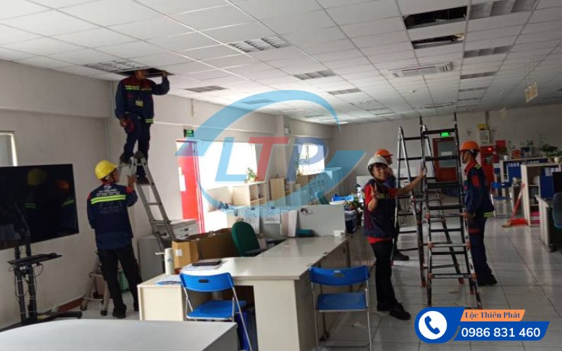 lap-dat-may-lanh-am-tran-chuyen-nghiep