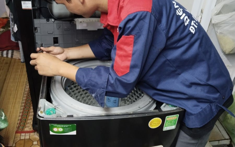 sua-may-giat-sanyo-bao-loi-e2