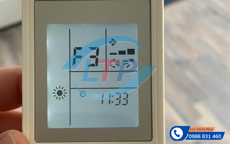 may-daikin-bao-loi-f3