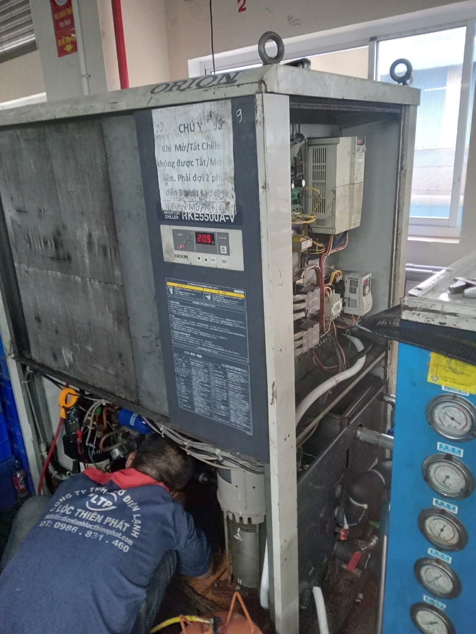 Vệ sinh máy lạnh chiller tại Bình Dương