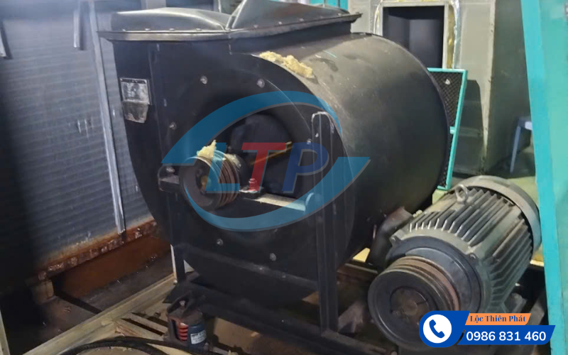 sua-motor-ahu-cong-nghiep.jpg