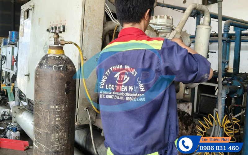 xu-ly-xi-gas-chiller
