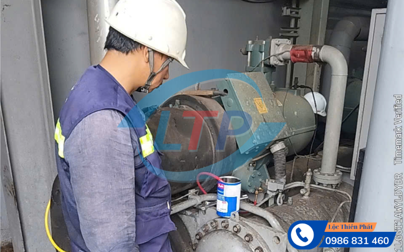 bao-tri-chiller-kcn-nam-tan-uyen.jpg