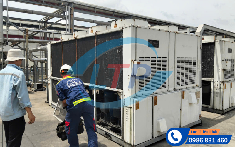 sua-chua-chiller-vsip-1.jpg
