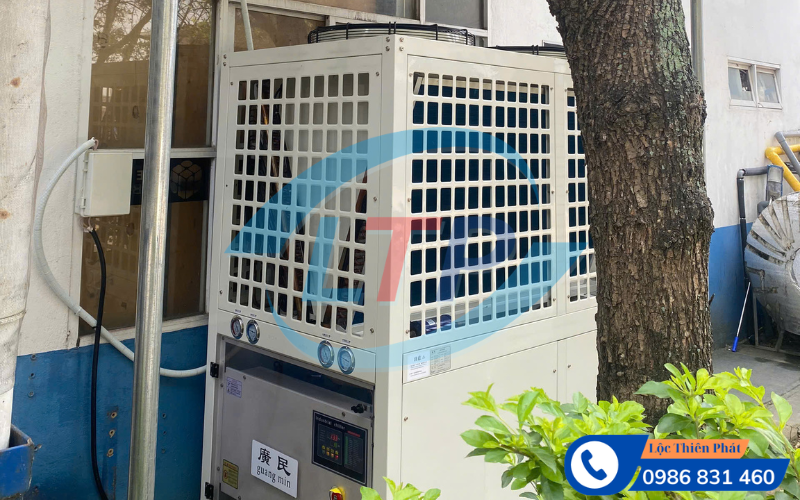 lap-dat-chiller-cong-nghiep-dong-nai.jpg 