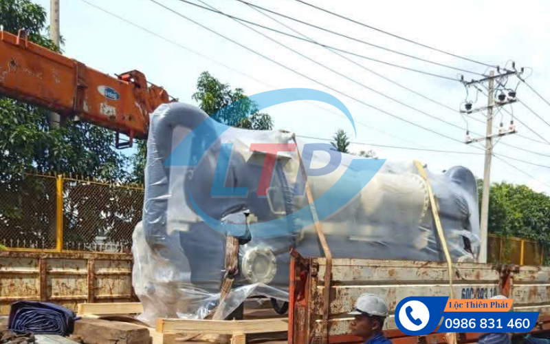 cung-cap-chiller-giai-nhiet-nuoc-binh-duong.jpg 
