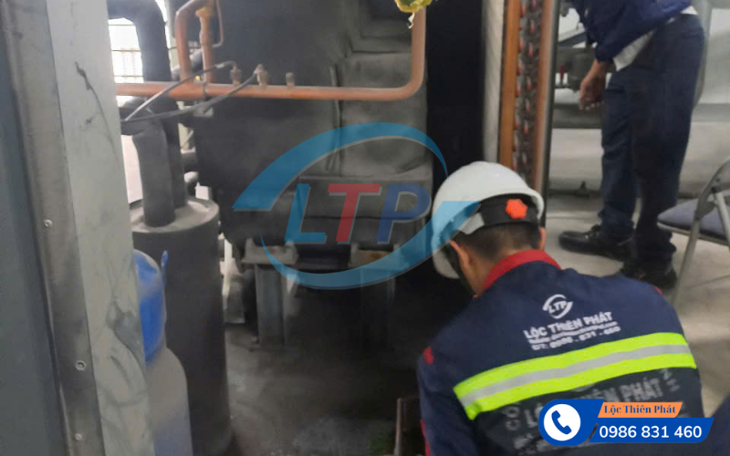 sua-chua-may-lanh-cong-nghiep-tai-kcn-bien-hoa-1