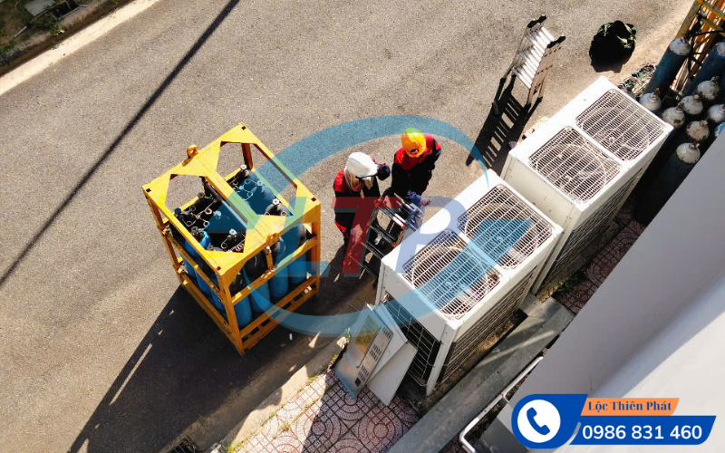 bao-tri-va-ve-sinh-may-lanh-trung-tam