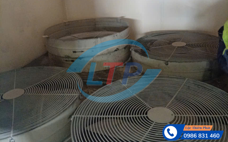 dich-vu-sua-chua-chiller-chuyen-nghiep-1.jpg