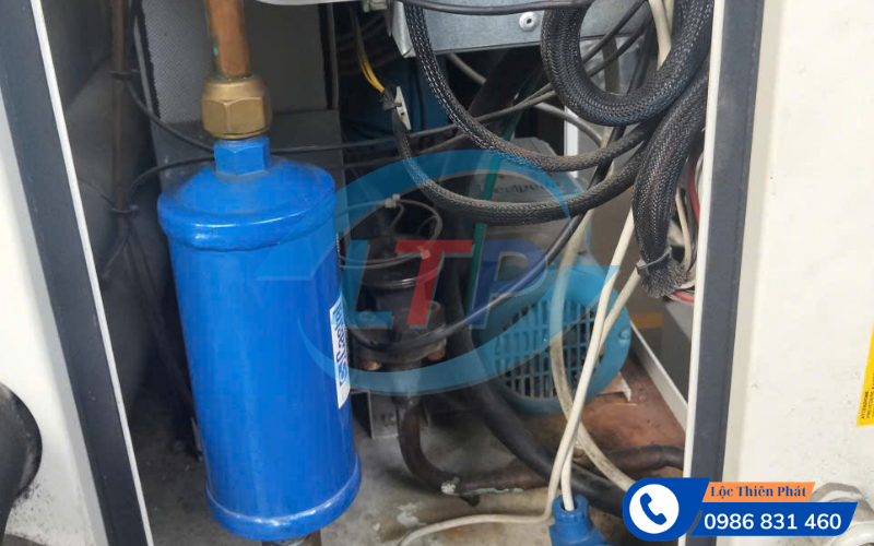 sua-chiller-viet-remax-binh-duong-1.jpg