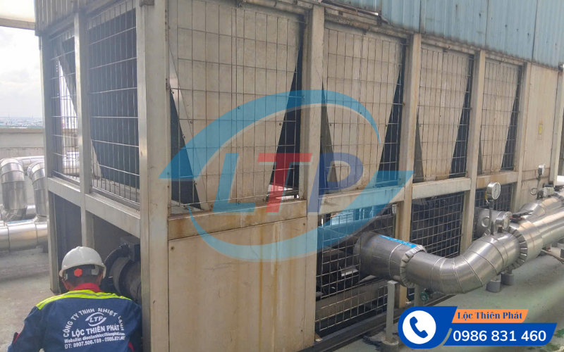 sua-chua-chiller-bi-xi-dan