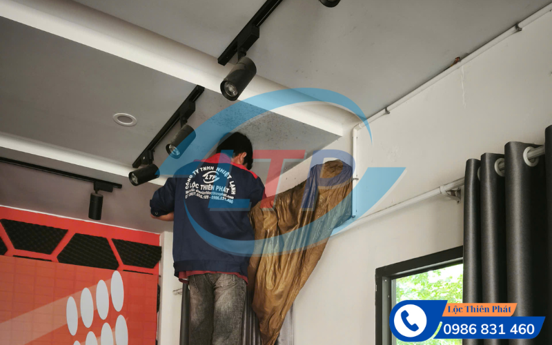 ve-sinh-may-lanh-phuong-thong-nhat