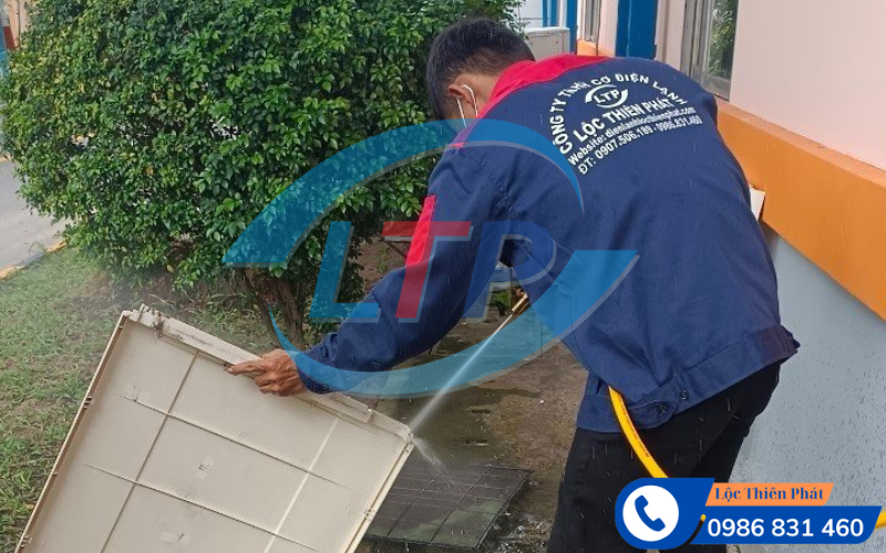 ve-sinh-may-lanh-phuong-tan-mai-1