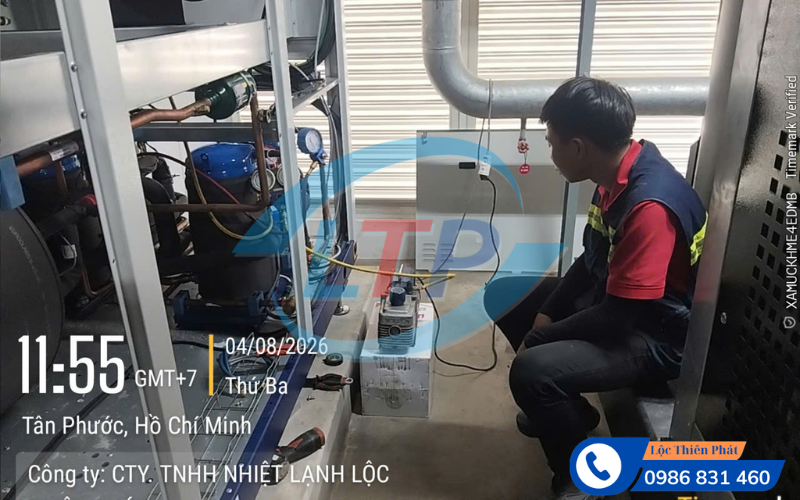 sua-chiller-kcn-vinh-loc-6