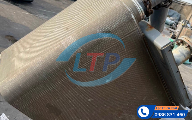 lac-lanh-chiller-bi-thung.jpg
