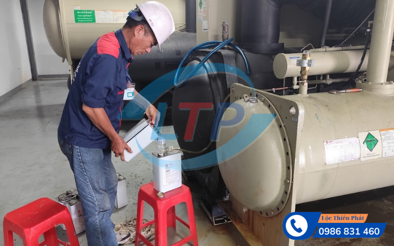 bao-tri-may-chiller-tai-kcn-long-duc-long-thanh