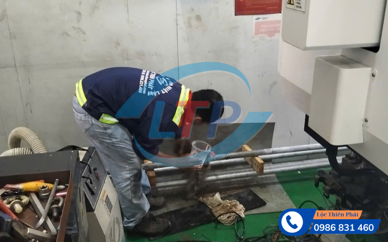 sua-chua-bao-tri-may-chiller-khu-cong-nghe-cao-long-thanh