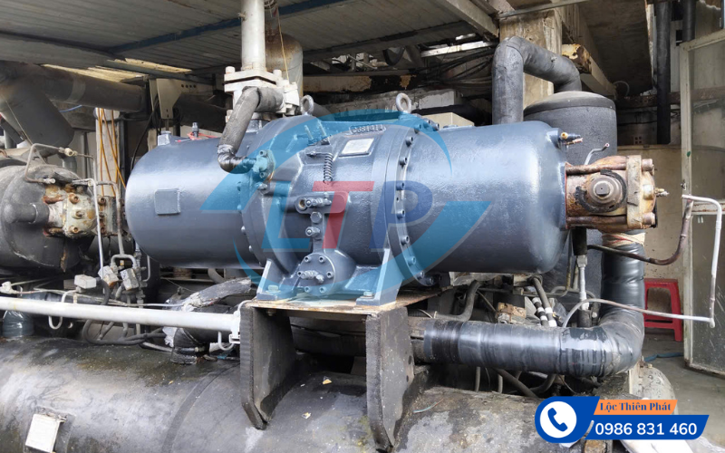 dai-tu-sua-chua-may-nen-truc-vit